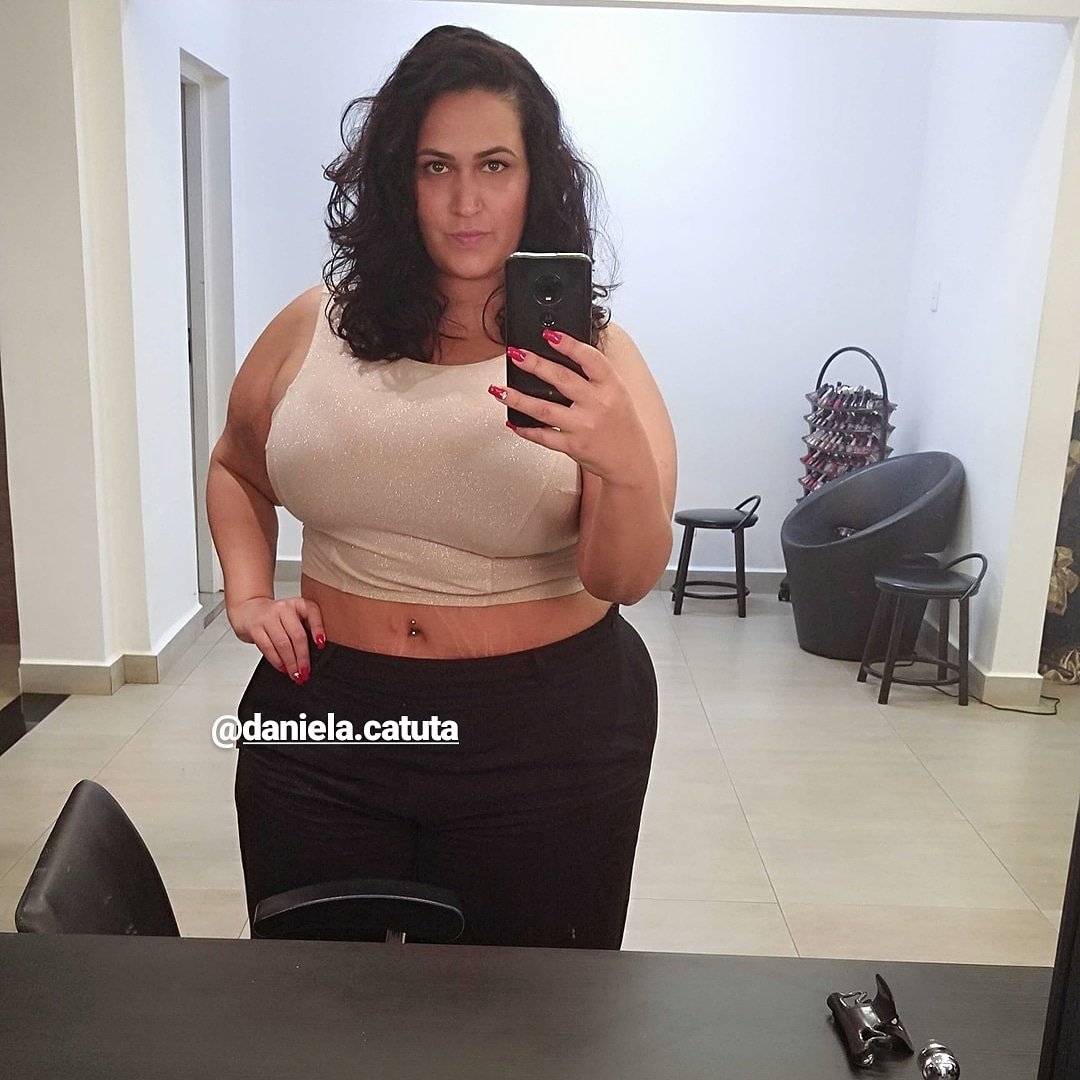 CatutaDaniela's tweet photo. Cheia de marra😍
 #amesuascurvas #elegancia  #plussizefashion  #belezaplussize  #curvesarebeautiful  #plussizemodel  #curvas #plussizediva #mulheresreais #curvyfashion #plusbrazil  #modeloplussize #inspiração #ameseucorpo #amorproprio #blogger #loveplus #plussizestore #musaplus https://t.co/KbtQ0c1viE
