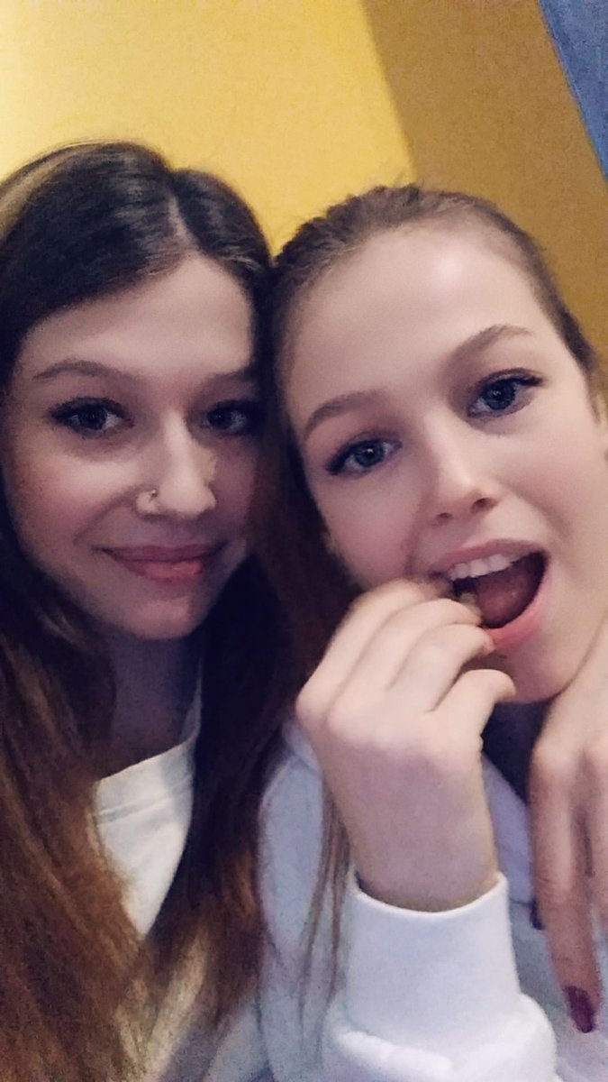 suuper26's tweet photo. каникулы проходят ахуенно 😍😝😎 https://t.co/3DBknG0wq1