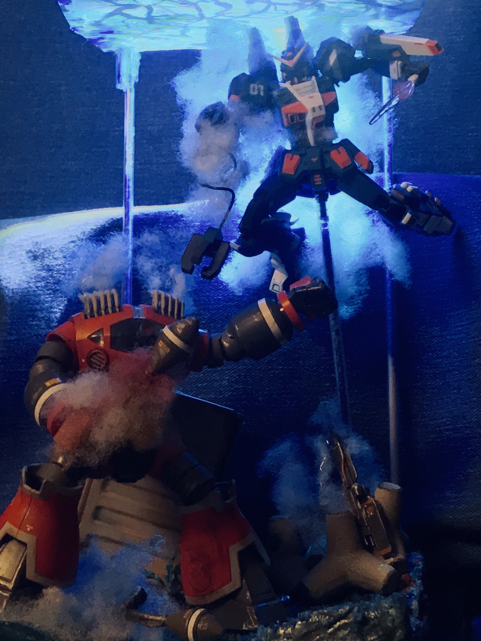 Twitter 上的 クドウ ジョウジ Examｼｽﾃﾑｽﾀﾝﾊﾞｲ 完成 ジオラマ2作目 水中ms戦ジオラマ Hguc 水中型ガンダム ガンダイバー Hguc ゾゴック ステージや小物に関しては後日またご紹介できればと思います いろんな人に見ていただいて 沢山アドバイスいただける