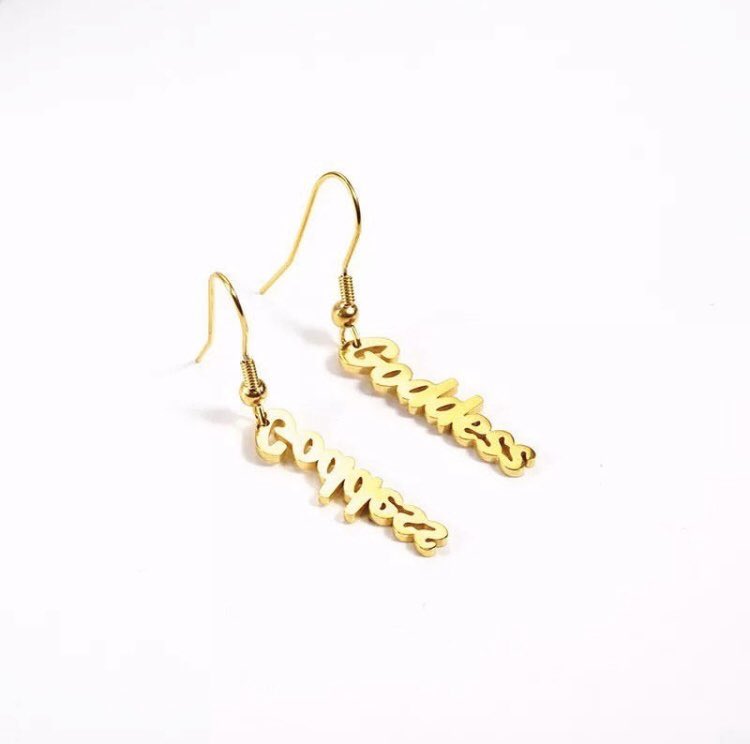 bijouterieon's tweet photo. Bonjour les filles !
C’est votre tour, voici de chaines et boucles d’oreilles argent personnalisés 
DM pour plus de details.
Livraison offerte.
Rt apprécier https://t.co/3g2a7QIQWI