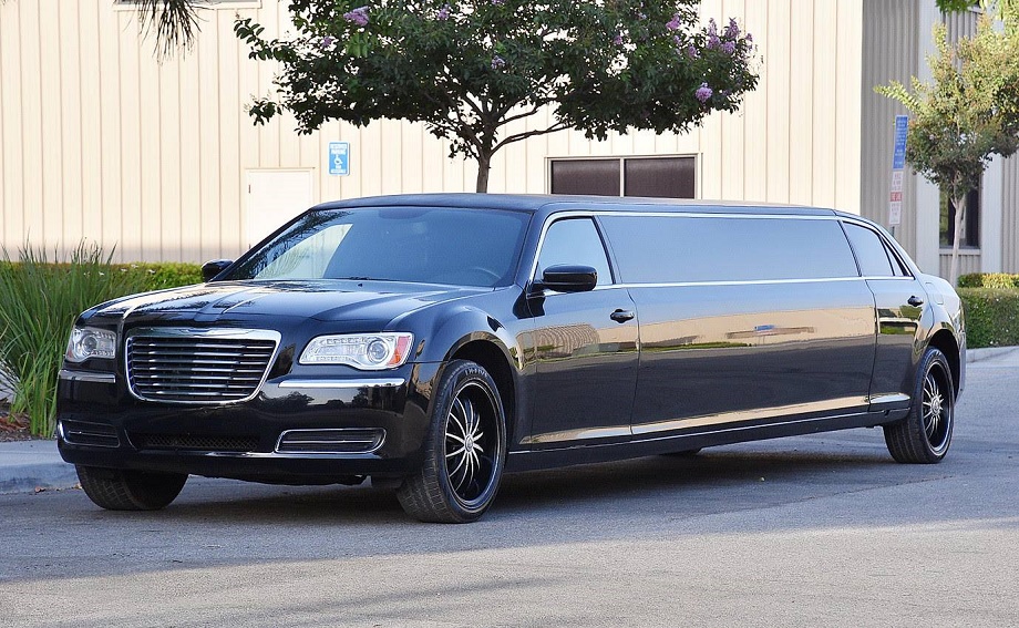 Planning the Wedding!  Make your bachelor party a night to remember.  Let presidentiallimo.net provide you with door to door service.  No traffic, no parking, no walking, no loosing your car.  We will get you there and back safely. bit.ly/ChryslerLimos