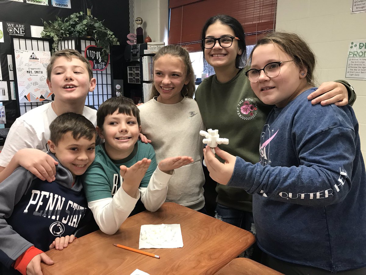 KleinStudents's tweet photo. Snowflake Bentley STREAM collaborative build with 6th Grade and 4C @mrsdyjack1122 @BauerHCSD4 @HCSDMissRocky https://t.co/sNLXUkiNwy