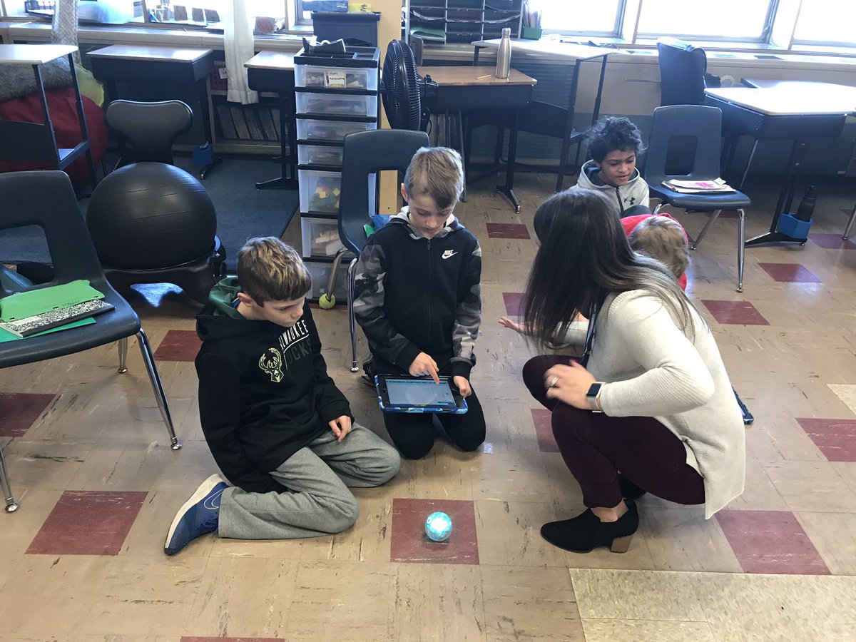 ebertjess's tweet photo. Enjoyed coding spheros w/ Mrs. Brown’s 5th graders @TosaMcKinley today. @bkimmel10 &amp; Mrs. Brown have teamed up to use spheros as a way for students to more deeply understand the solar system. Students will code spheros to show each planet’s orbital path. #engagedscientists https://t.co/3E9wkdv8mM