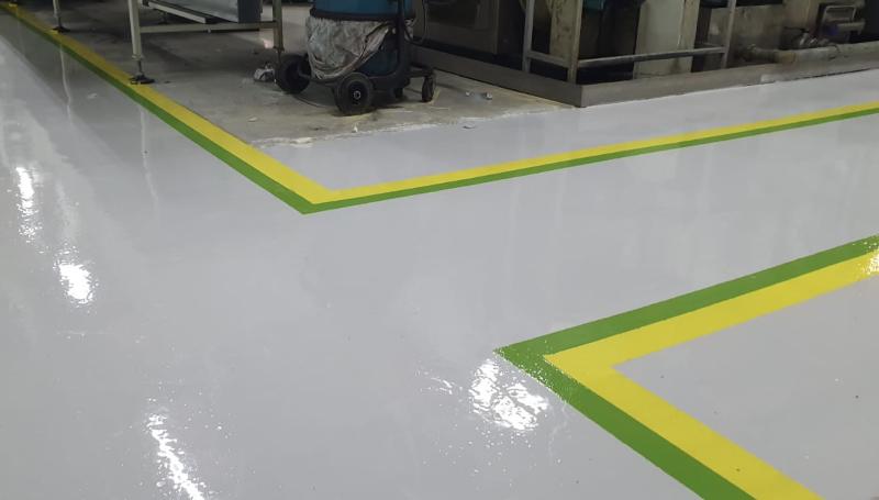 PolycoteUK's tweet image. Great start to 2020 for #Polycote!
⚒️425sqm of concrete was diamond ground
⚒️areas primed using OT #epoxy primer
⚒️walkways reinstated with #Flortex epoxy high build 
⚒️traffic yellow &amp;amp; green lines added
 ⚒️forklift safety signs &amp;amp; zebra crossing

#flooring #floorexperts