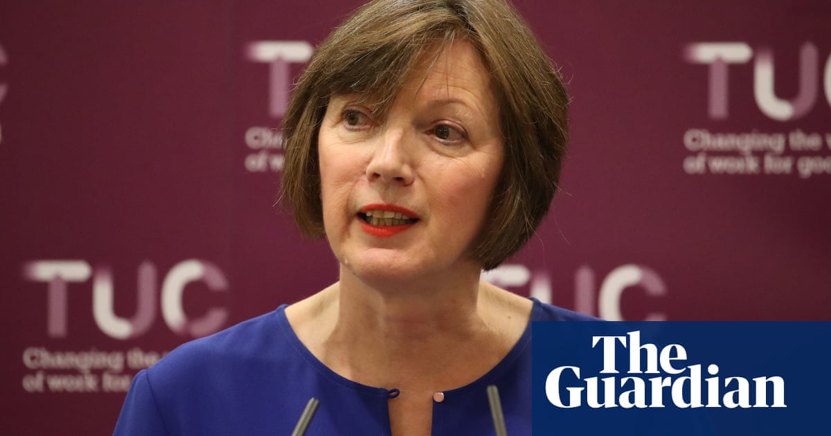 1PGR_GradJobs's tweet photo. Are they worth it? Top FTSE bosses paid typical worker's annual salary in just 33 hours #1pgr #FTSE #FTSE100Index https://t.co/kpwpCUwkql https://t.co/fTNGXCPlEI