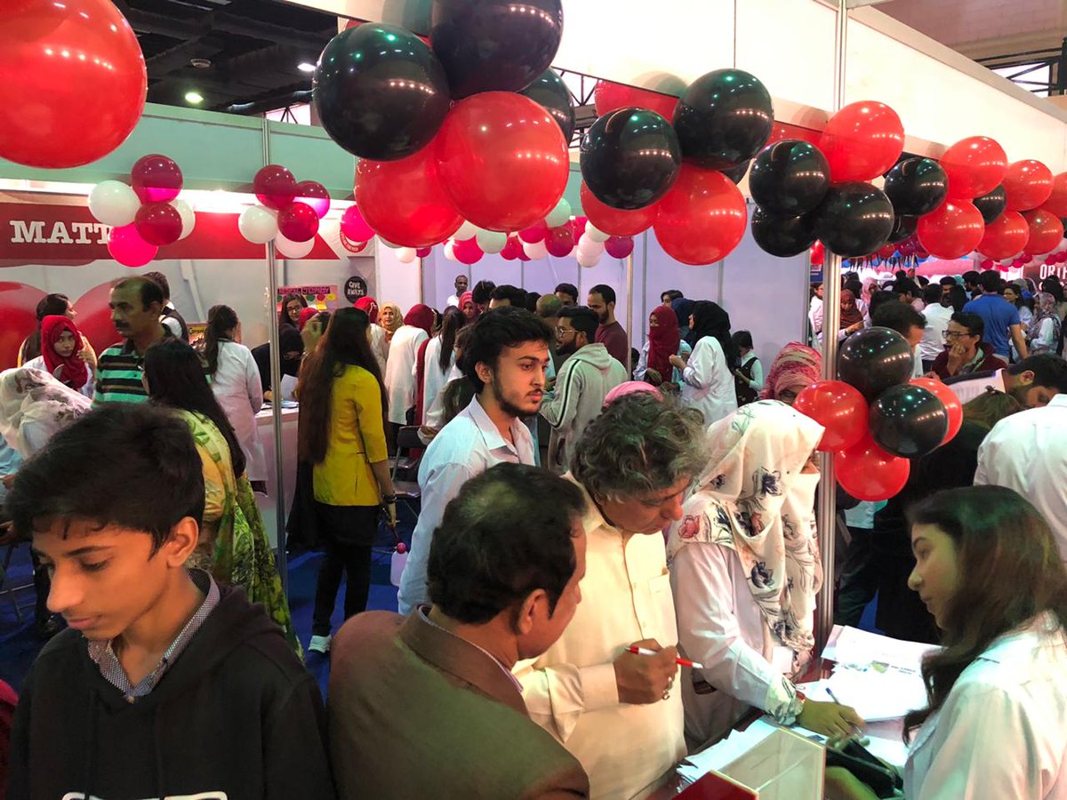 ZohaSkywalker's tweet photo. There wasn't a SECOND in those 12 hours that our little 6x6 inch space WASN'T swamped with people.
Mental Health in Pakistan is SO neglected, people are DESPERATE for resources.
#HOPES
#HOPESHealthExpo
#TeamPsych https://t.co/HAEK6HbTS4