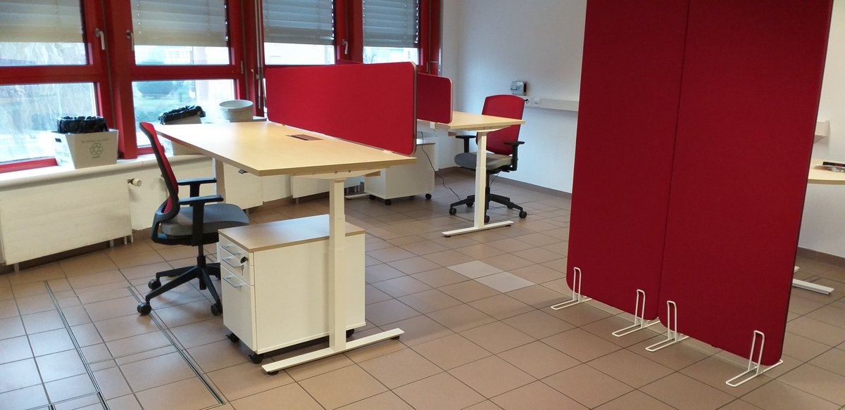 Qui dis nouvelle année 2020, dis prendre des bonnes résolutions comme ce client qui a opté d'améliorer l'ergonomie de ses employés.
#newyears #resolution MonBureau.ch #ergonomie #tableelectrique #mobilierbureau #sante #enmouvement #working #agencement #conseil #service