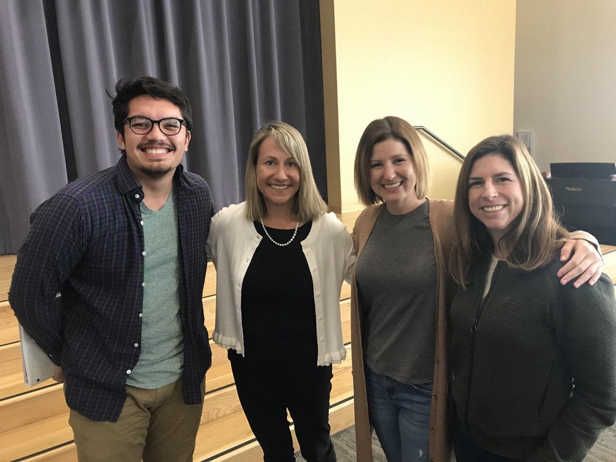 WeissShanna's tweet photo. #EnvisionEducation2020
Loved having ⁦@Pfagell⁩ talking to ⁦@austintrinity⁩ today ! MS: low stakes time to make mistakes but important time to coach/teach or it becomes high stakes #MiddleSchoolMatters https://t.co/cqh1wSRabG