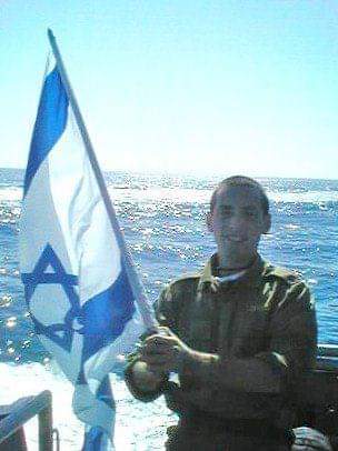 EzeZaiden's tweet photo. En memoria de mí pueblo, de mis antepasados, por aquellos que cayeron y no están más con nosotros. Por mí familia y el presente y futuro del pueblo judío.
Desde la Patagonia Argentina, Am Israel Jai!🇮🇱✡
#JudaismoconOrgullo
#JewishandProud
#AmIsraelJai. https://t.co/6uOclP8flw