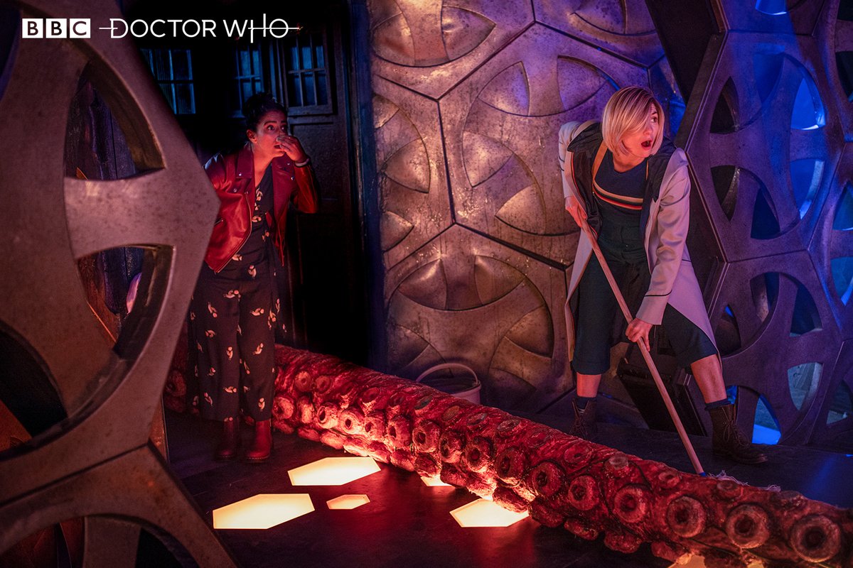 bbcdoctorwho's tweet photo. A sneak peak at Episode 3 just for you! 👀#DoctorWho https://t.co/IYB3iw2vfW