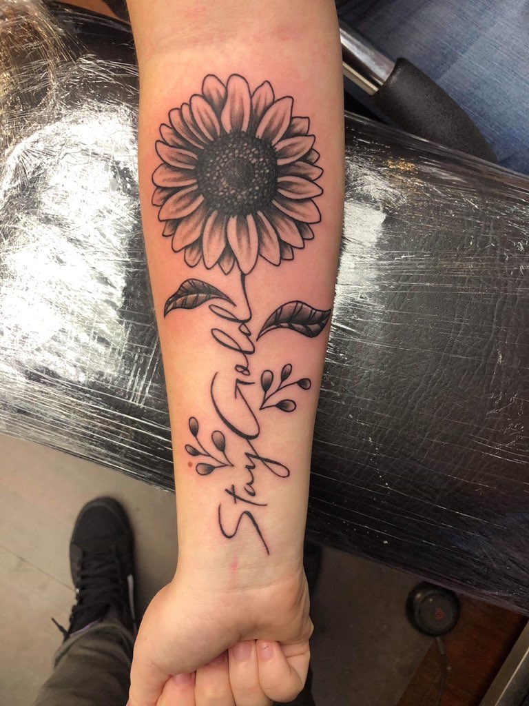 Sunflower Tattoo  Ideas To Spark Your Floral Tattoo  Tattoo Stylist