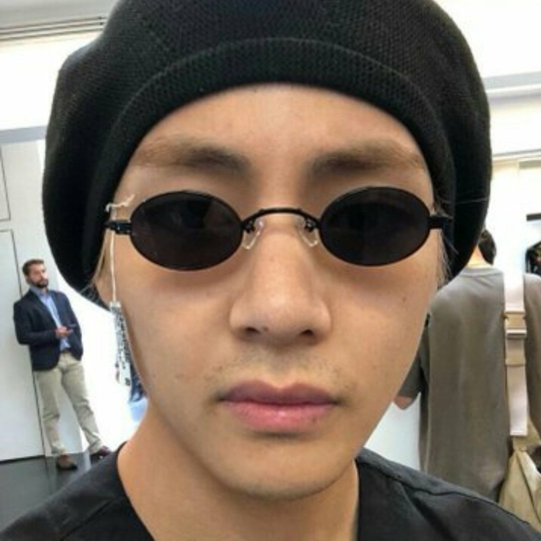 zymrat16's tweet photo. #TaehyungWeLoveYou #TaehyungWeLoveYou https://t.co/LixHx8HxFM