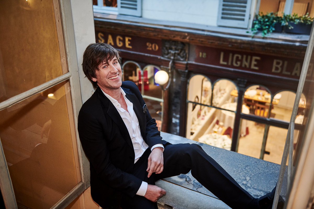 ThomasDutronc's tweet photo. #NouvellePhotoDeProfil https://t.co/ZsNpJ7XOcb