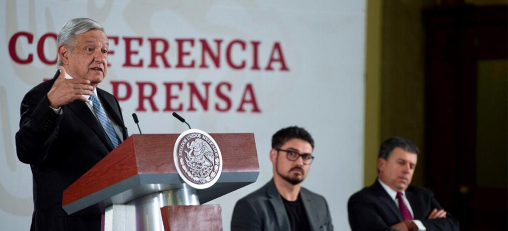 selenegavemx's tweet photo. Inicia construcción de 2,700 sucursales del Banco de Bienestar, 1,300 estarán listas en 2020: AMLO | Entérate https://t.co/ezbjE4IPZX https://t.co/FenK71C4sk