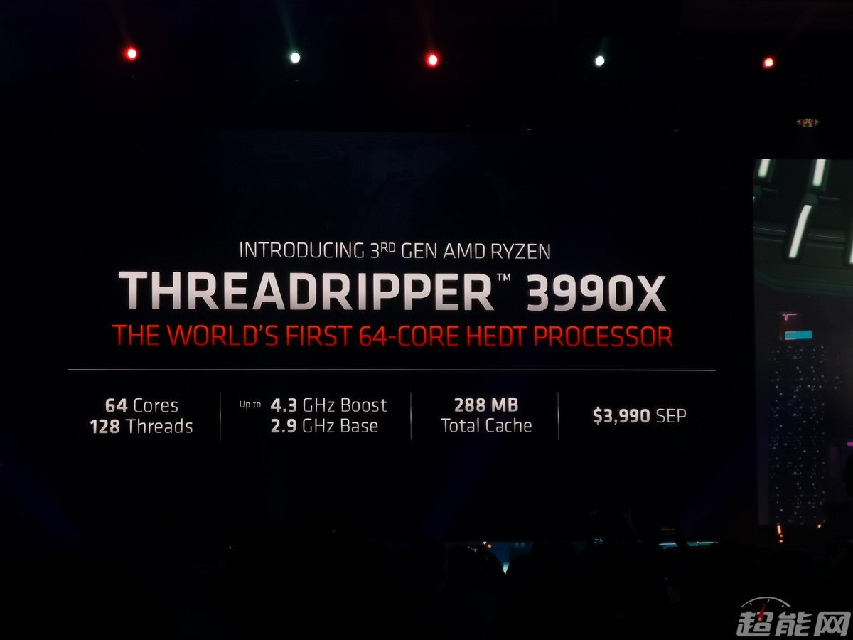 Solitude_Sola's tweet image. 来了!AMD正式发布了当今人类的CPU皇帝——Threadripper 3990X! 64核128线程,它的综合性能应该超过同样是64c128t的AMD Eypc 7742。无可争议的帝王,AMD定价上也非常懂梗:3990x,3990美元。