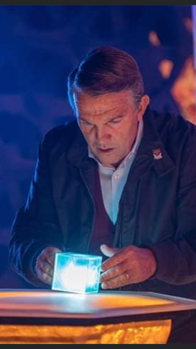 GrahamDoctorWho's tweet image. Okay... who gave Graham the tesseract? 😂😂😂
