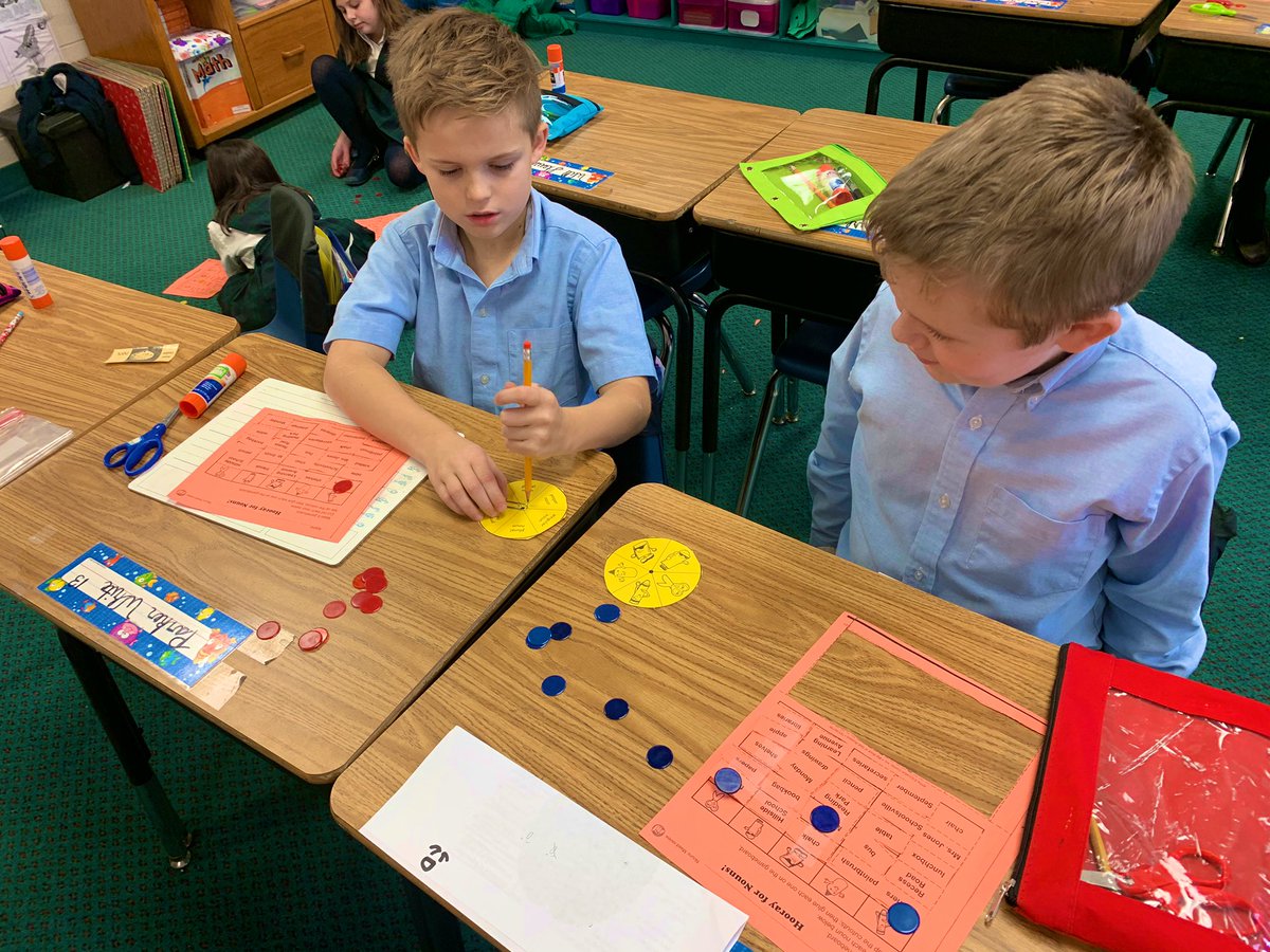 Tyree3rdClass's tweet photo. Great first day back from a long break! #thirdgrade  Playing some review games! @ash1818 https://t.co/qHXoVBJ4iV