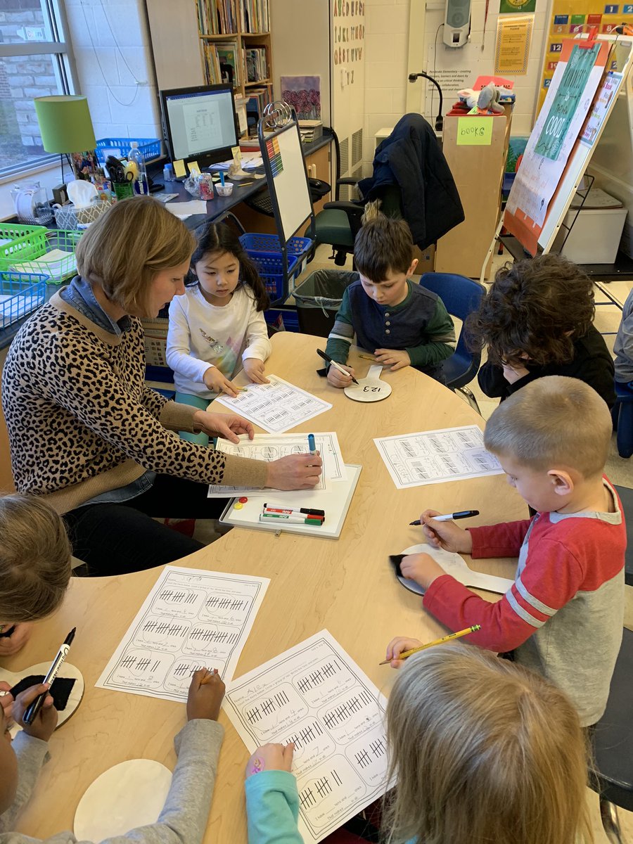 Erin4511's tweet image. Building and reinforcing math workshop routines in Mrs. Crook’s K class. Independent and partner activities provide engaging tasks to allow T to pull small groups for differentiated instruction @PembrokeElemen1 @BirminghamPS @Math_BPS #bpslearners