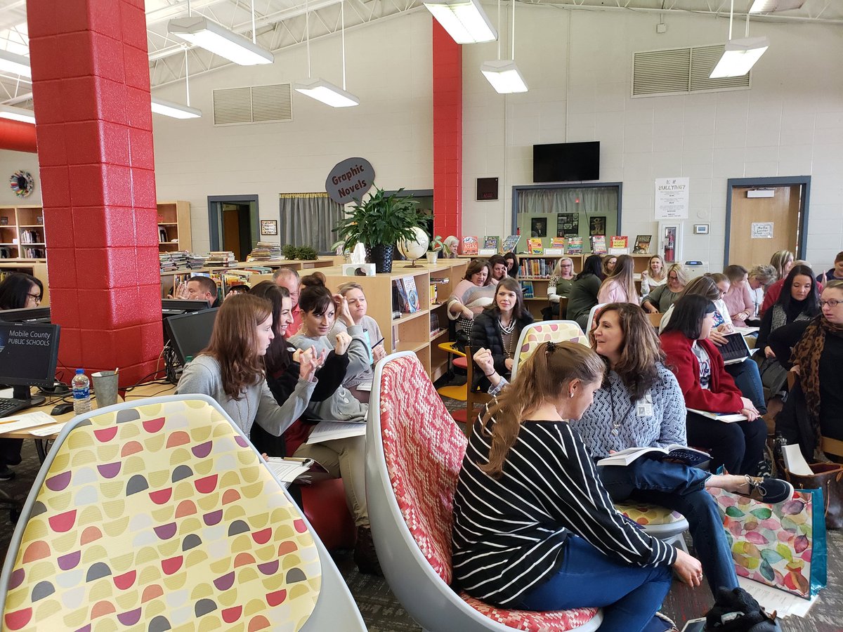 JimPeacemaker's tweet photo. #povertychat Awesome start to the new year. The staff at O'Rourke Elem in Mobile, AL spent the day applying strategies and gathering tools from Emtional Poverty, to help them work more effectively with their students. https://t.co/dq475H73oP
