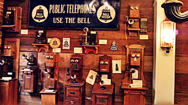 Laurie Rowe & Company tweet media