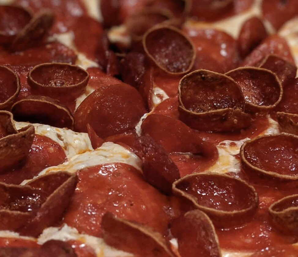 Get yourself out of that Monday slump with 1/2 pizzas and Peroni beer all night at Centro. Offer is valid for dine in only.

📸: Thanks for sharing @dsmfoodlover