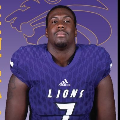CSmithScout's tweet photo. Sr Eval ...#CSS 

(DE) David Bailey - Columbia Cent. (6'3 248)

@davidbailey575 

- Physical edge rusher w/ a strong motor
- Shows great pursuit, energy
- Takes on/sheds blocks well 
- DL Versatile; Deceptive Ath
- High character

Sr 📽️:  https://t.co/YXqstHr7QX

#Lions  #MidTN20 https://t.co/rmTMPO0FKv