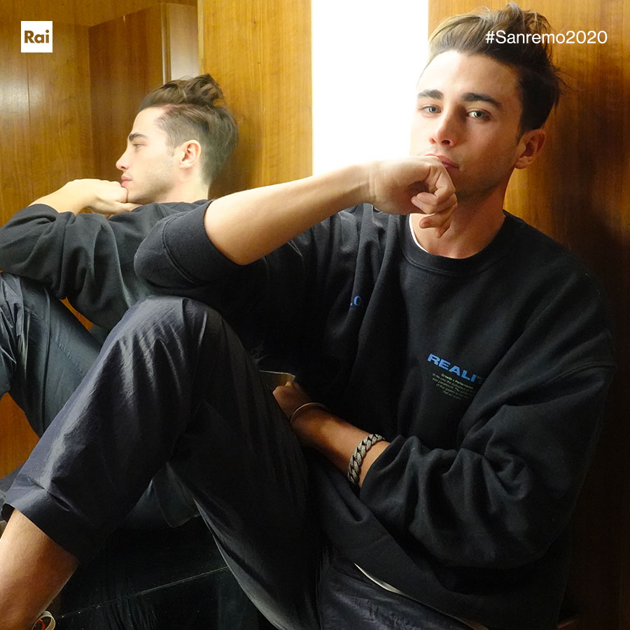 A #Sanremo2020 #Riki con "Lo sappiamo entrambi"