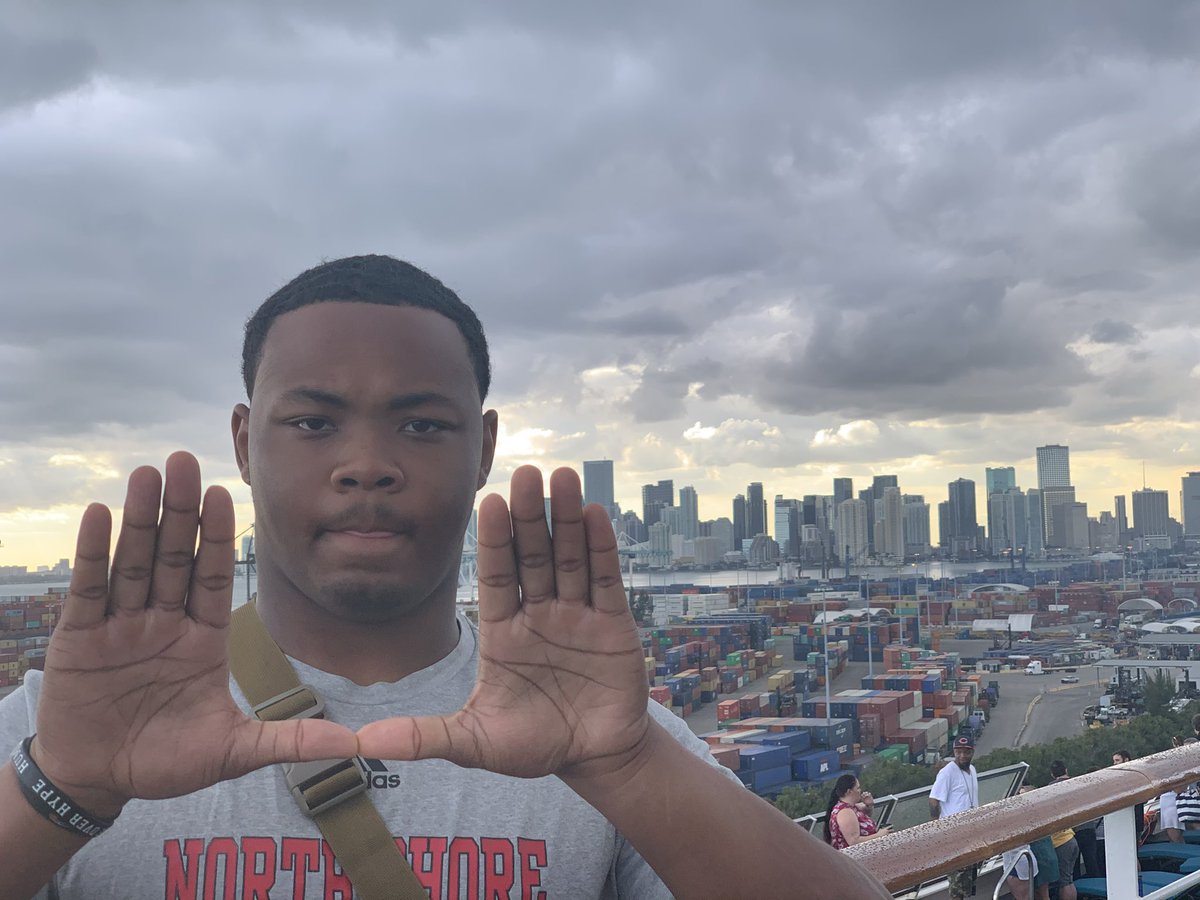 I’m here! But I’m here to stay this time let’s work!🙌🏾 #GoCanes