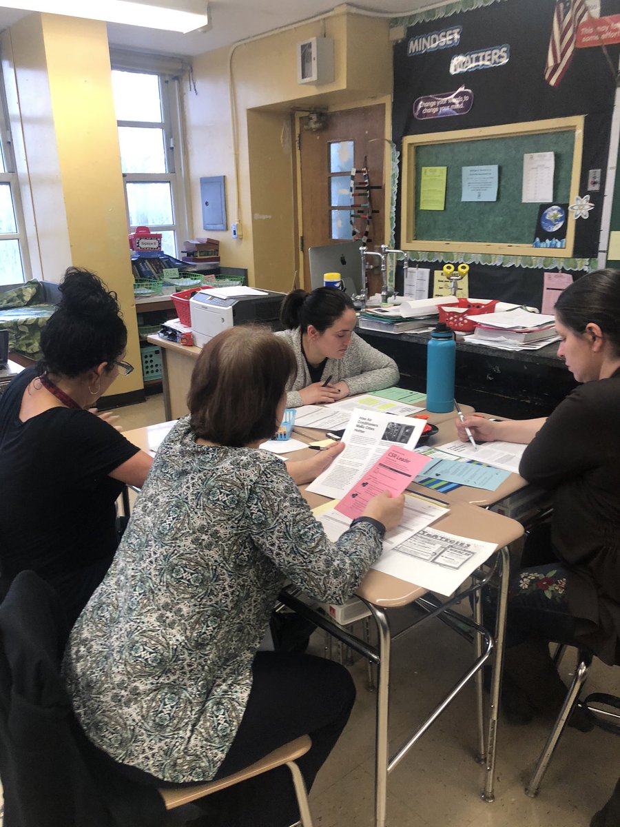 mrs_h_fernandez's tweet photo. Morris Science Department working on Advanced Literacy Skills through CSR today #advancedliteracy #csr #schoolwideprotocol #strengtheningtheinstructionalcore #amplify #wam61 #weAREis61 @morrisknights @MrsChiappone @SIBOD31 @vgallassio @ExecSupALodico @UFTTchrCENTER https://t.co/BRkcx2AeMF
