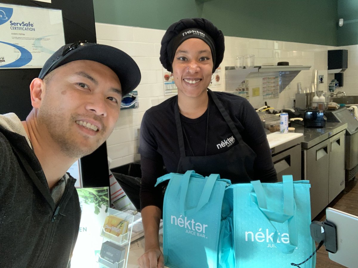 JRRTolkienF3's tweet photo. Hey @NekterJuiceBar , give this woman a raise!!! My preorder got 💯 messed up at another location, and she saved the day (works at another location) with amazing customer service when she didn’t even create the problem! #solution #modelemployees https://t.co/sZ7Uz0zbfA