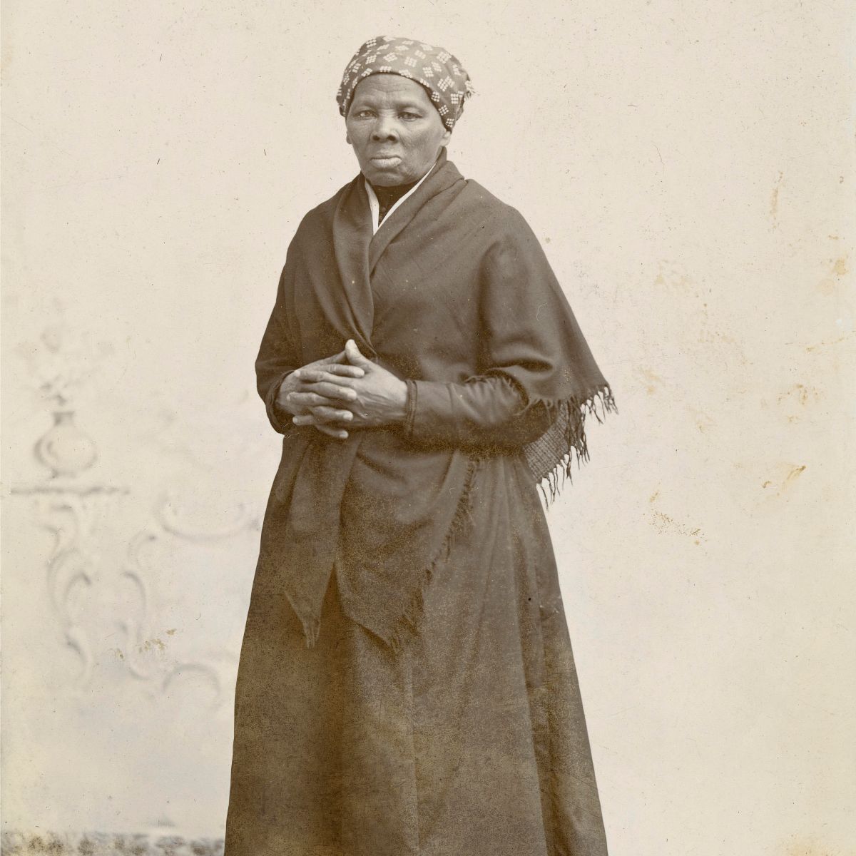museumofBible's tweet photo. Exodus 14 reveals how God opened the way for the Israelites to cross the Red Sea, finally escaping the Egyptian army. The story of the Exodus played a role in inspiring American antislavery advocate #HarrietTubman. Her efforts helped many US slaves escape bondage. https://t.co/4RegCyvnu5