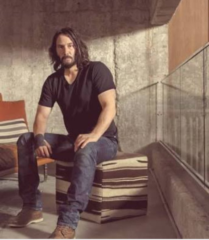 FansReeves's tweet photo. #KeanuReeves #keanu #keanufans #fansreeves https://t.co/2mRD9iPSrG