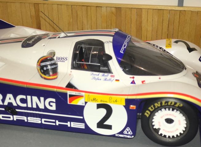 Allen Fans von Stefan #Bellof wünscht das Team von #StefanBellofOfficial ein gutes neues Jahr! Ein Blick auf unsere #Facebook-Seite lohnt, denn dort haben wir die #Fotos von einem wunderschönen, selbst gebauten #Diorama von Michael Caspary veröffentlicht facebook.com/StefanBellofOf…