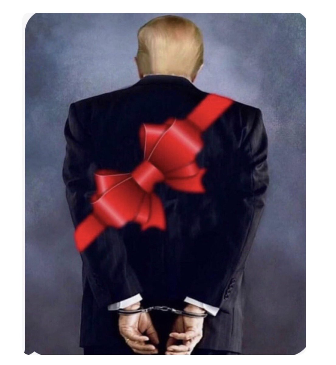 LOrion's tweet photo. @mhanham @TheDemCoalition @jack @realDonaldTrump @Twitter @TwitterForGood YES all in #Resistance and @FBIWFO @europol know who only SANE target for #Iran is... plus All those #RussianTools keeping him in power. ...SOON more will be aware as #levparnas docs made available to SENATE. RIGHT? SEE @SethAbramson https://t.co/sib3lCuIBP #maddow https://t.co/AJhTXhGij6