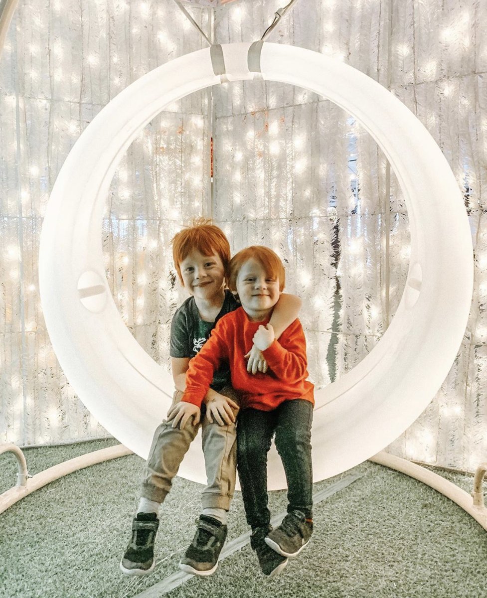 We're looking back at so many magical moments from Glow 💫

Don't forget to share your sparkling memories with us by using hashtags #GlowToronto and #ShareTheGlow!

What were your favourite things about Glow this year?

📸 jaclynwanders on IG