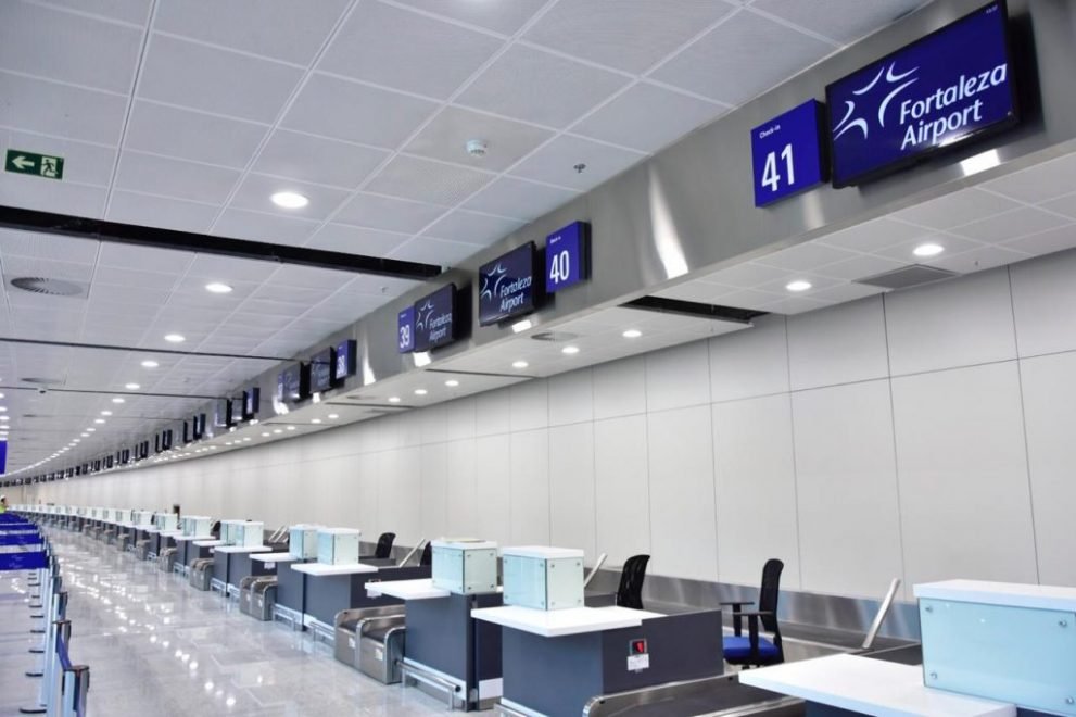 mtravessoni's tweet photo. #AeroportodeFortaleza na 11ª posição entre os mais pontuais do mundo. Apenas dois #aeroportos brasileiros, entre 20 no mundo, estão na #lista. Saiba mais em: https://t.co/En4Ocw37K6

#marciatravessoni #aviação #pontualidade #ranking #viagens #fraport #Airport https://t.co/NDUcIvyQ8c