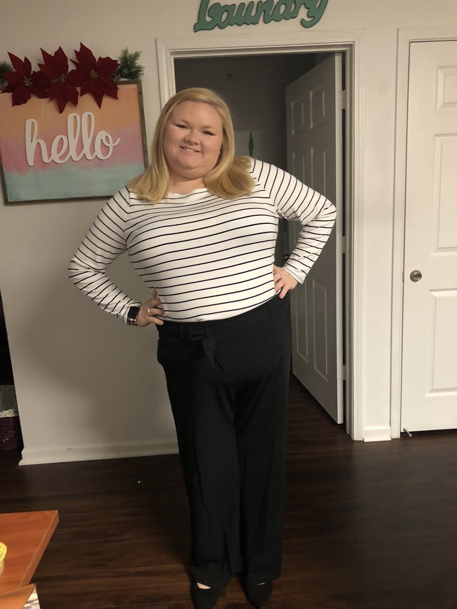 HughesHighlight's tweet photo. Day 1 of student teaching was a success! I am going to enjoy my #thirdgradeangels https://t.co/qxe6Pd4m7S