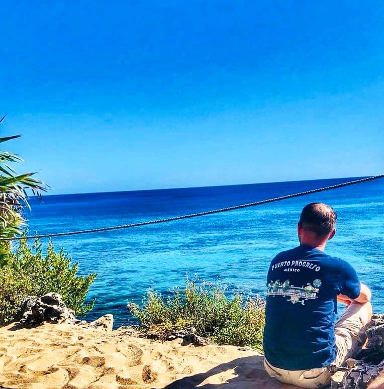 Cozumelbarhop's tweet photo. This is real peaceful a break from everything , It’s Cozumel Bar Hop!!
#OriginalCBH #DDriver #Cozumel #Cancun #Tulum #RiveraMaya #caribbean #islamujeres #travel #MondayMotivation #cozumeltours #greatexperience https://t.co/XnxtbIbOCb
