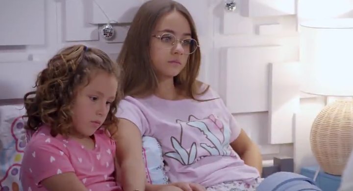 FamilyGSotoArg's tweet image. #Fotos #Capítulo50 #SolteroConHijas Nuestro tío #Nico @gabrielsotoMEX Siempre al pendiente de las niñas y apoyándolas en sus problemas #2