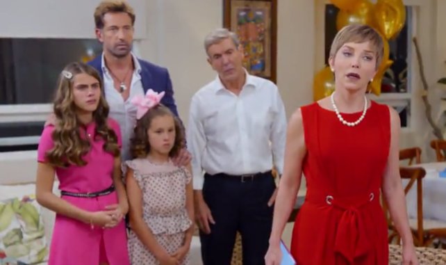 FamilyGSotoArg's tweet image. #Fotos #Capítulo50 #GabrielSoto En #SolteroConHijas Hay conflicto en la noche de Año Nuevo debido a la relación de #Alexa y #Samuel ya que #Alondra no la acepta #7