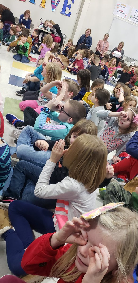 mrs_anderton's tweet photo. Special book clues at our assembly... animal characters, island setting, and a spy glass. What can our book be? Nim's Island! #greatassembly #excitedreaders https://t.co/8DJMQAYvNL