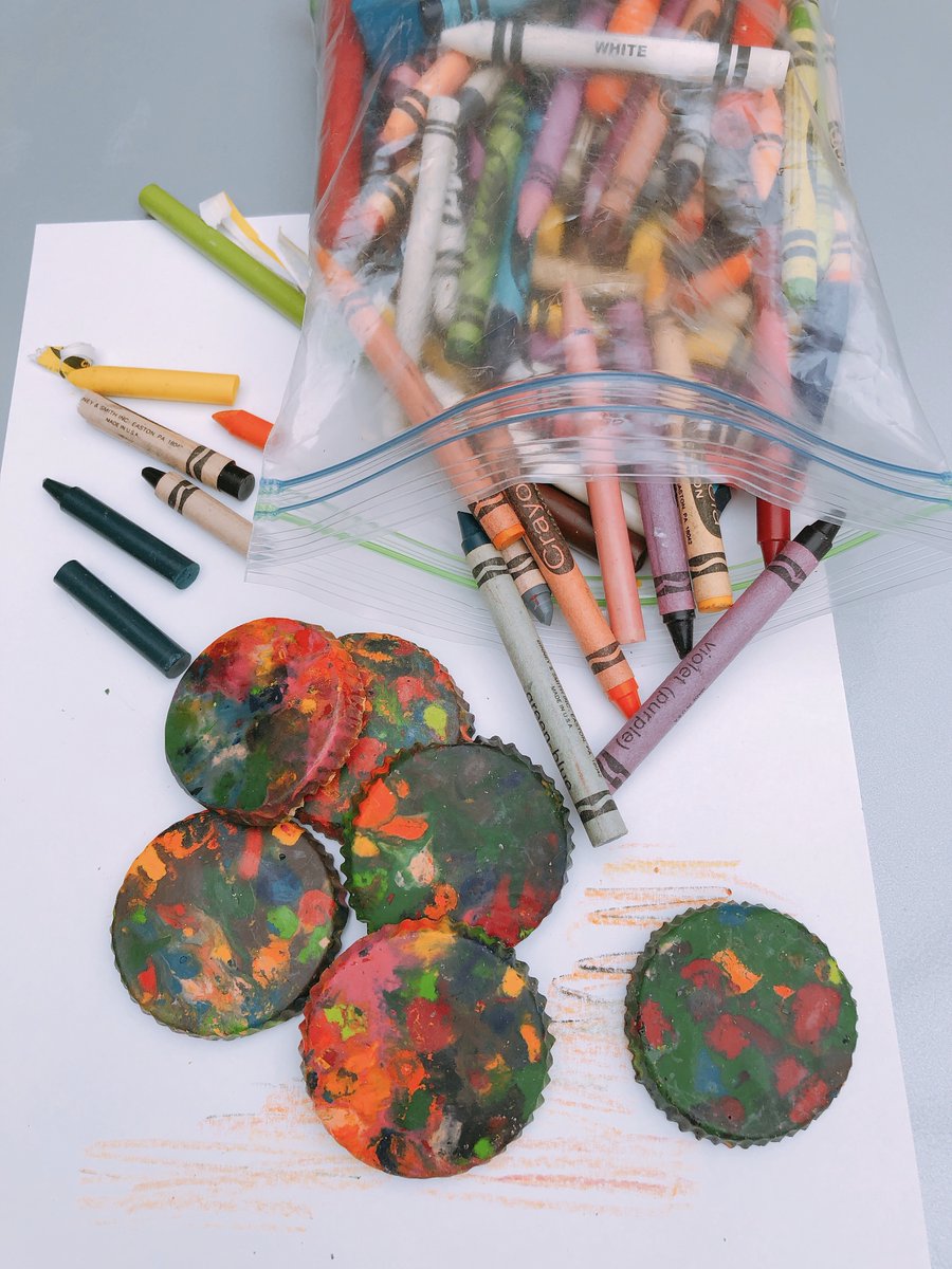 Grandmasday's tweet photo. Teach kids to reuse, reduce, and recycle by turning their old, broken crayons into fun, rainbow crayons. New post on "Call me Grandma!" blog. https://t.co/XQarraBQUp #crayons #recycle #reuse #reduce #waste #kidscrafts #callmegrandma #grandmablog #rainbowcrayons #conservation https://t.co/WH9gpyZobg