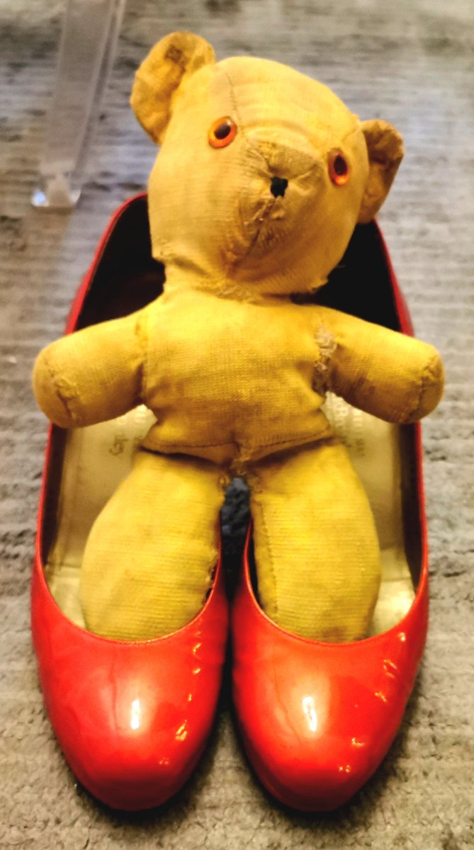 I thought it'd be funny to step into the shoes of my lady hooman, tee hee! 😂 I wonder what happens if I click them together???...

Here we go: "There's no place like home, there's no place like home..."

#furrytails <a href="/ToddyFur/">Toddy Furrington</a> #wizardofoz