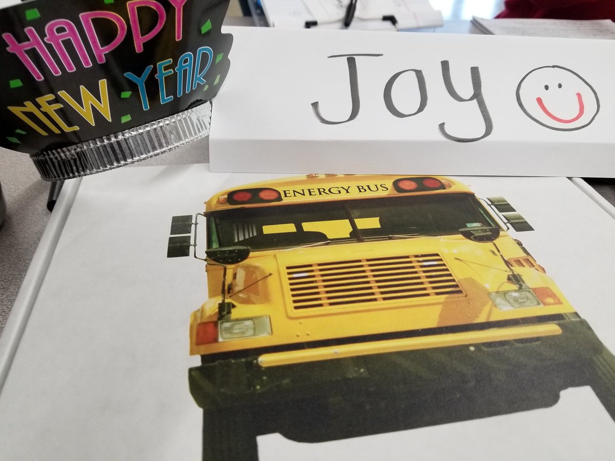 SUribe20's tweet photo. My previous word was all about having a PURPOSE for all the work and effort I needed to put into my studies and my new job last semester. This time around, my One Word for the New Year needs to be JOY, for myself and to share with others. #OneWord2020 https://t.co/wdq5mYclnn
