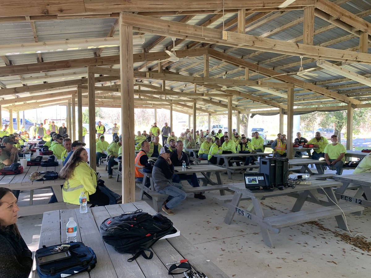 jimwitt26's tweet photo. Kicking off #safetyweek at @CEMEX_USA Brooksville Quarry! https://t.co/ji8Ssmr1gH