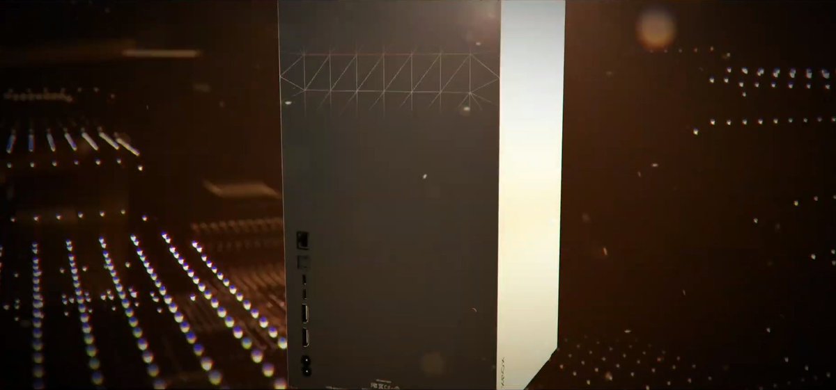 shinobi602's tweet photo. First look at the back of the #XboxSeriesX from AMD's #CES2020 presentation.

•Two HDMI ports
•Two USB-C ports
•Optical audio
•Ethernet port
•Power adapter port https://t.co/8JQ7Rji5gB