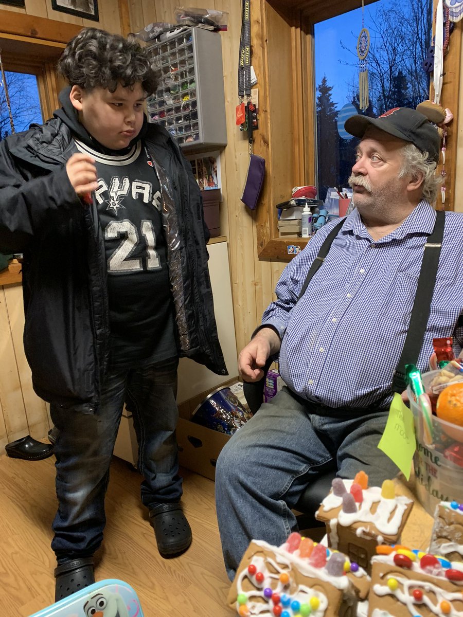 SetlonoyegheeLn's tweet photo. My dad started the dog cooker today and I was able to sleep in 🙌🏽 #BestSideKick of 2020 thanks dad. https://t.co/PkhWhexezq