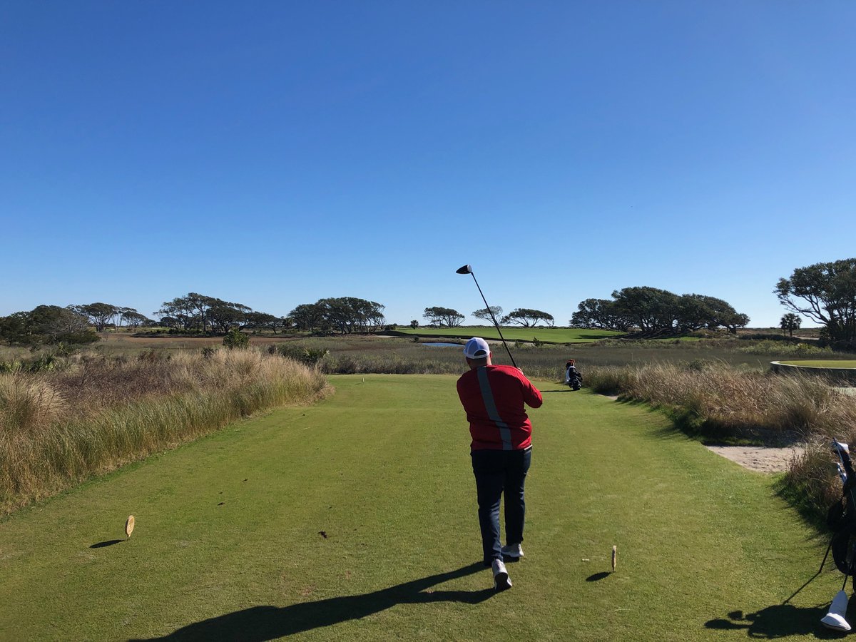 deering_mr's tweet photo. Great time playing the @kiawahresort Ocean Course with two awesome dudes. Can't wait til next time. https://t.co/xA4TBwHdOQ