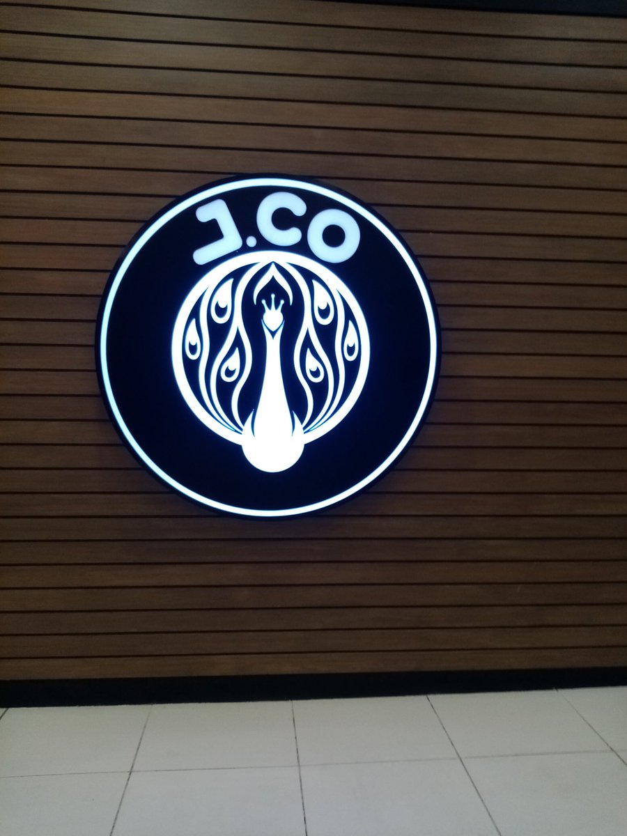 bakit iba naiisip ko sa logo ng j.co???????