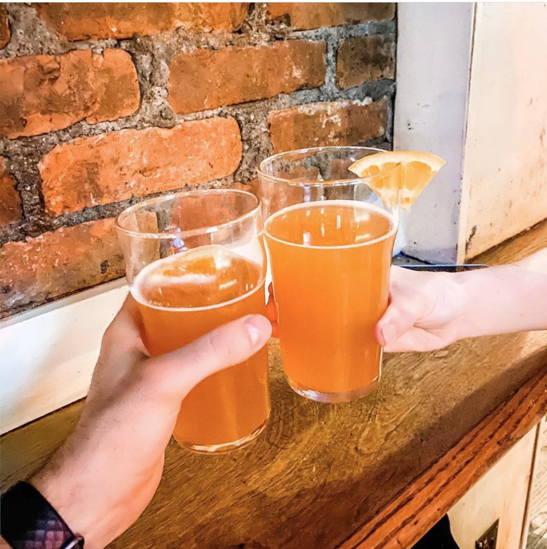 PhebesNYC's tweet photo. Cheers to making it one week into 2020. Is your resolution to Phebes more and everywhere else less still intact? 📷: @evanwatkins83 https://t.co/WwXsBudN2m